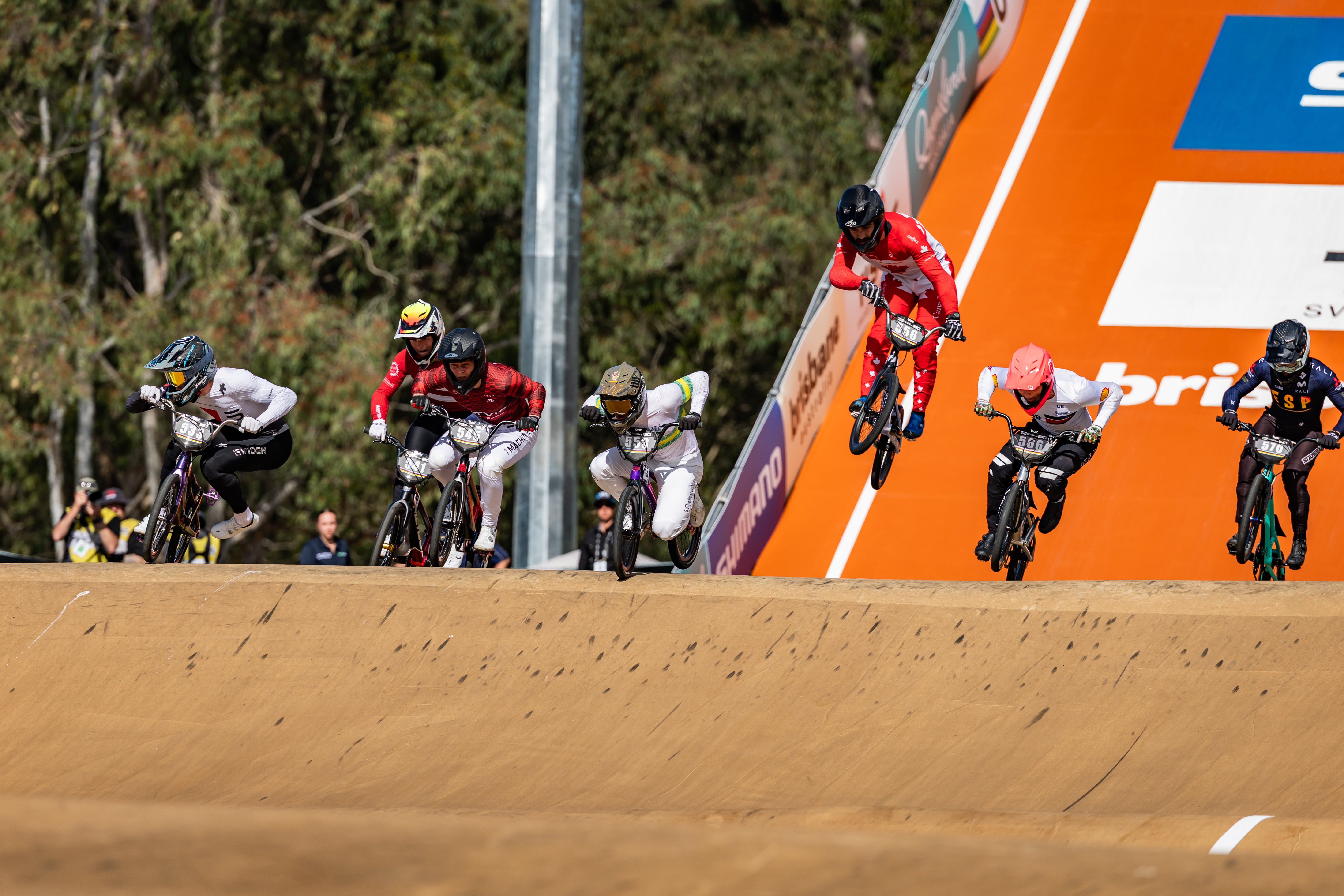 Izšķirošajiem braucieniem par UCI BMX PČ medaļām kvalificējas Stūriška, Laake un Langmanis