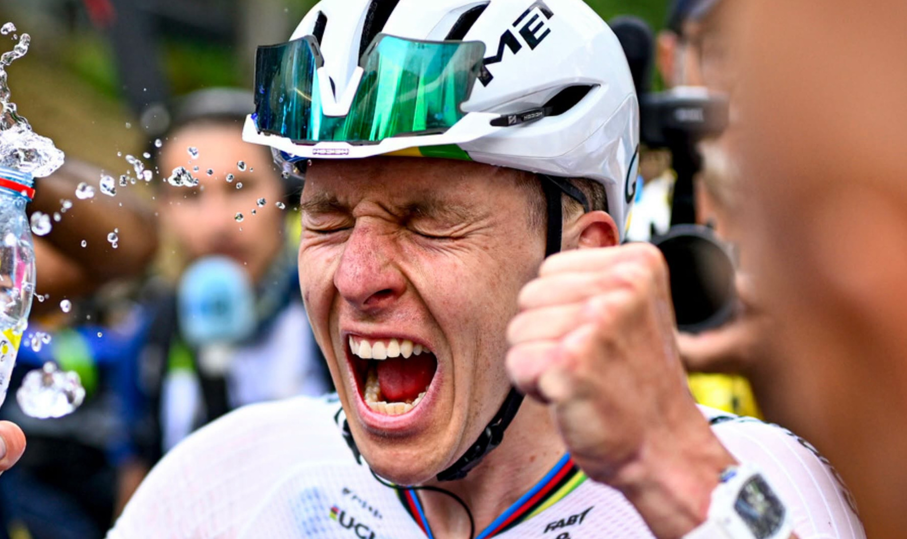 Pogačars aizvada izcilu sacīksti un pārņem “Tour de France” līdera kreklu