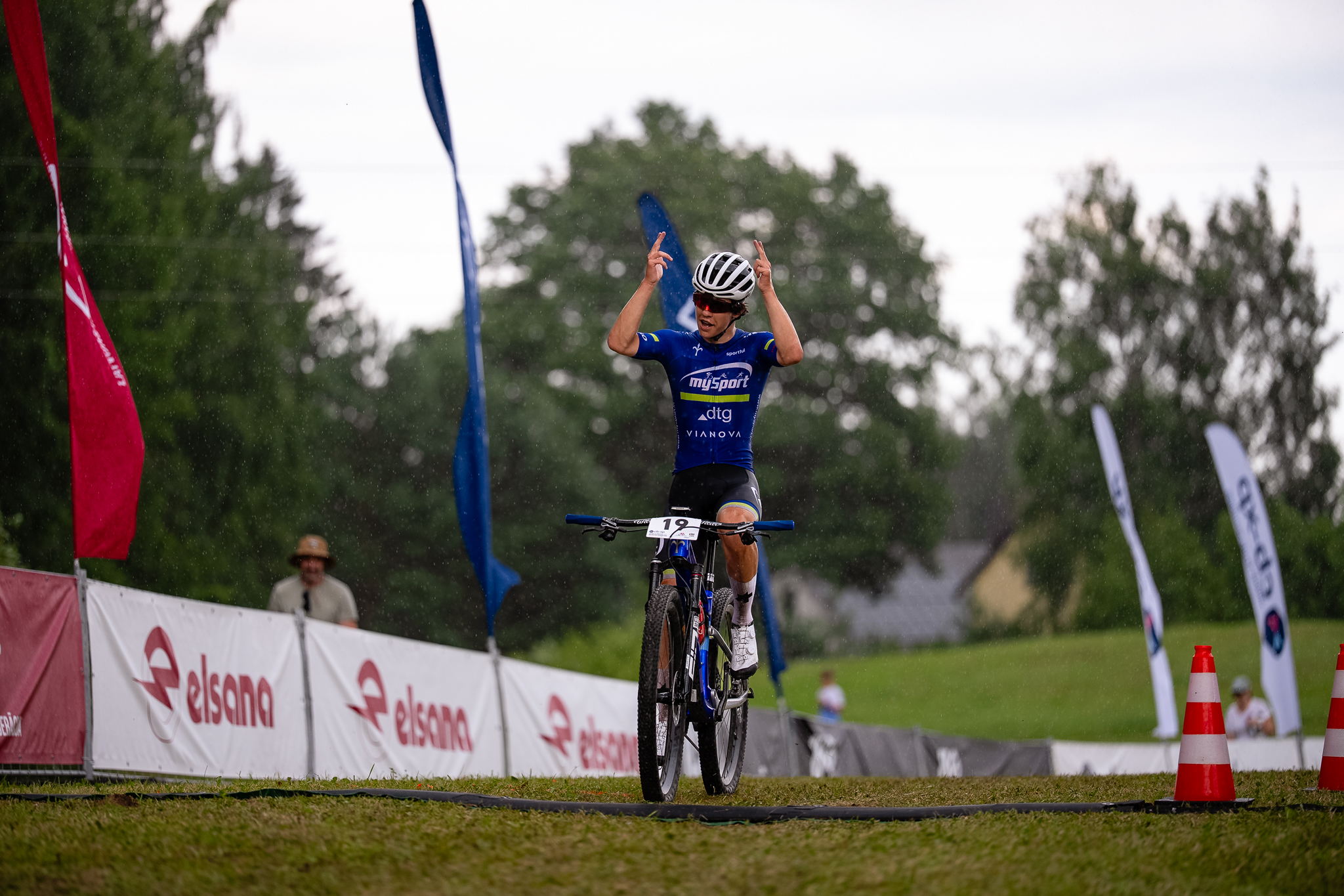 Pivors un Ermane-Marčenko ātrākie “cb – xp” Latvijas un Lietuvas čempionātā MTB XCC krosā