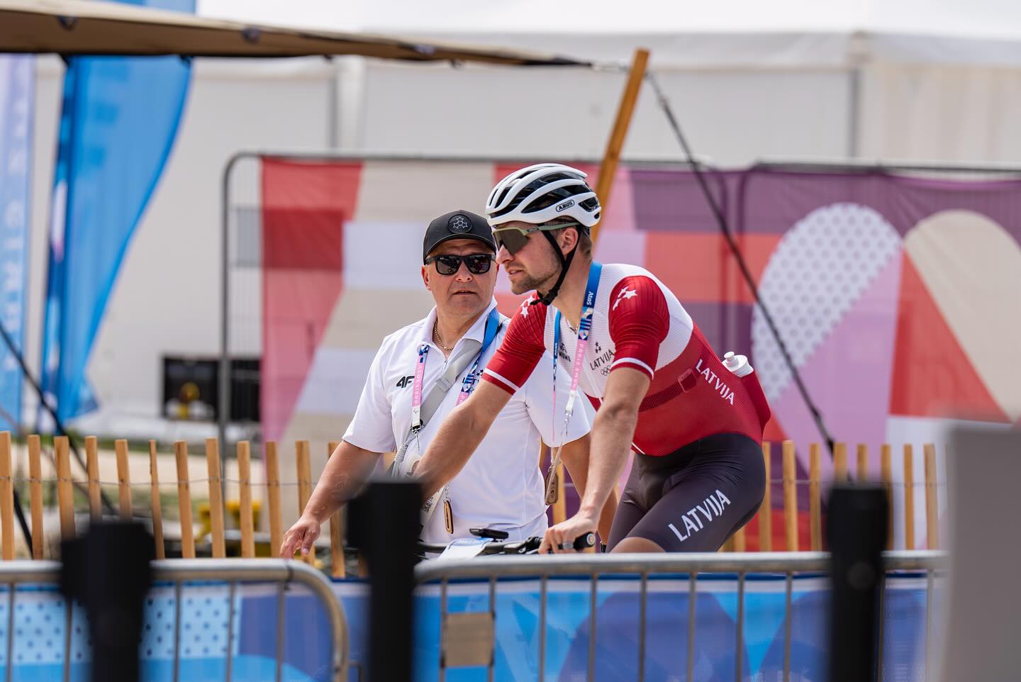 Blūms kā pirmais no sešiem riteņbraucējiem startēs Parīzes Olimpiskajās spēlēs