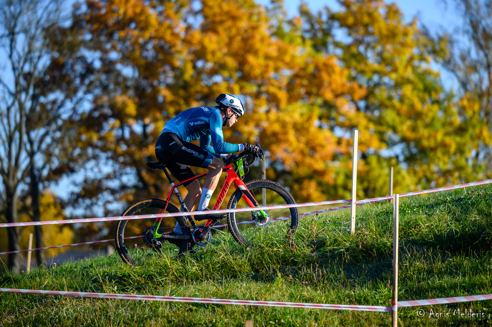 Ar jaunu dalībnieku rekordu Smiltenē aizvadīts “Veloaplis” un Latvijas kausa CX 3. posms + BILDES