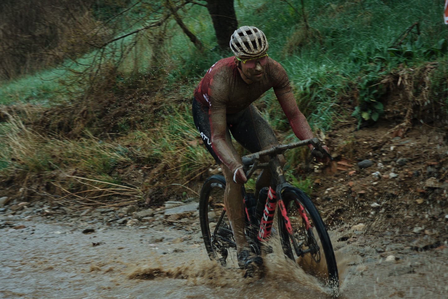 Blūms atklāj arī Gravel riteņbraukšanas sezonu ar 34. vietu “Gravel Earth’’ 1. posmā