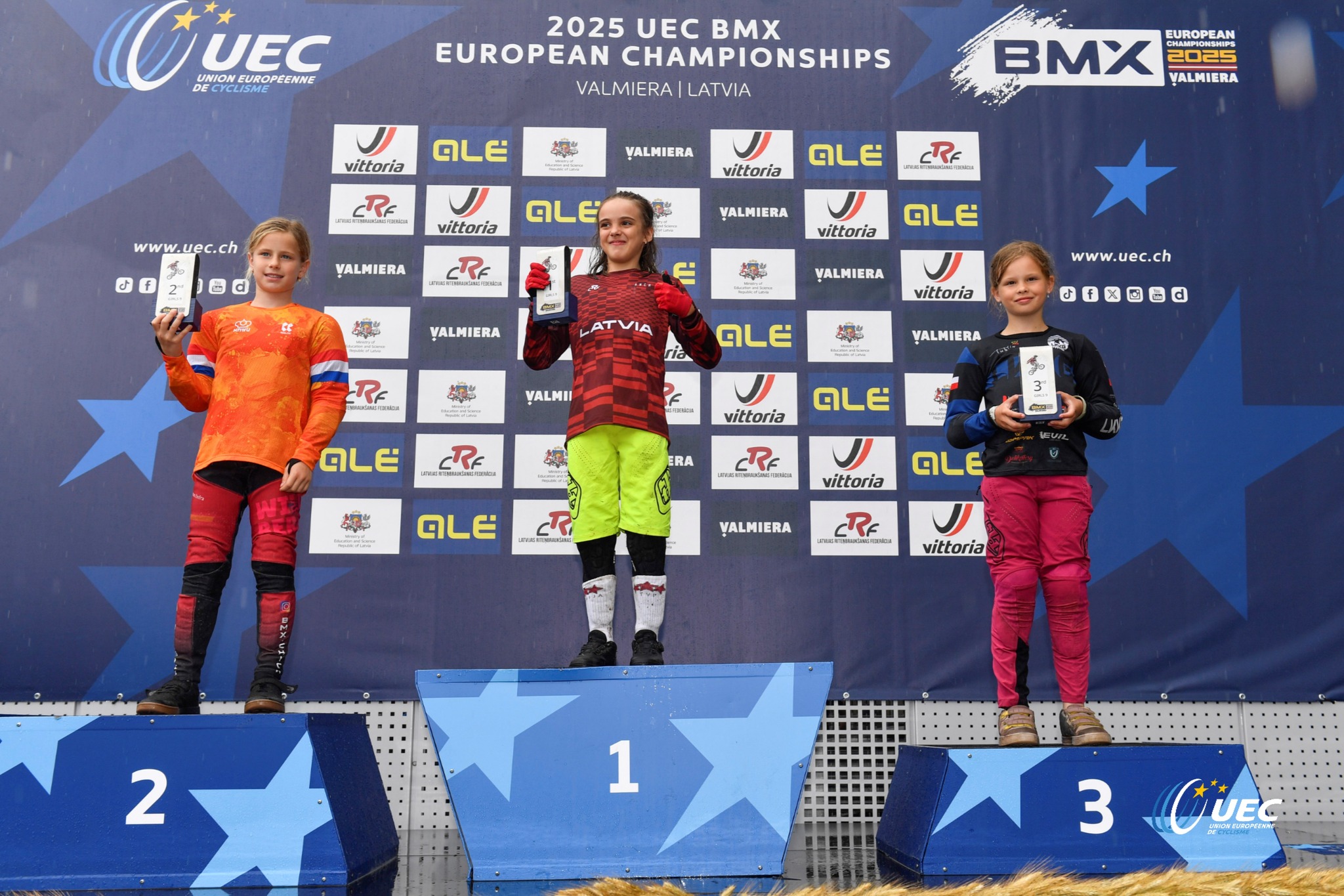 UEC BMX EČ noslēdzošajā dienā Latvijas sportistiem 14 godalgas