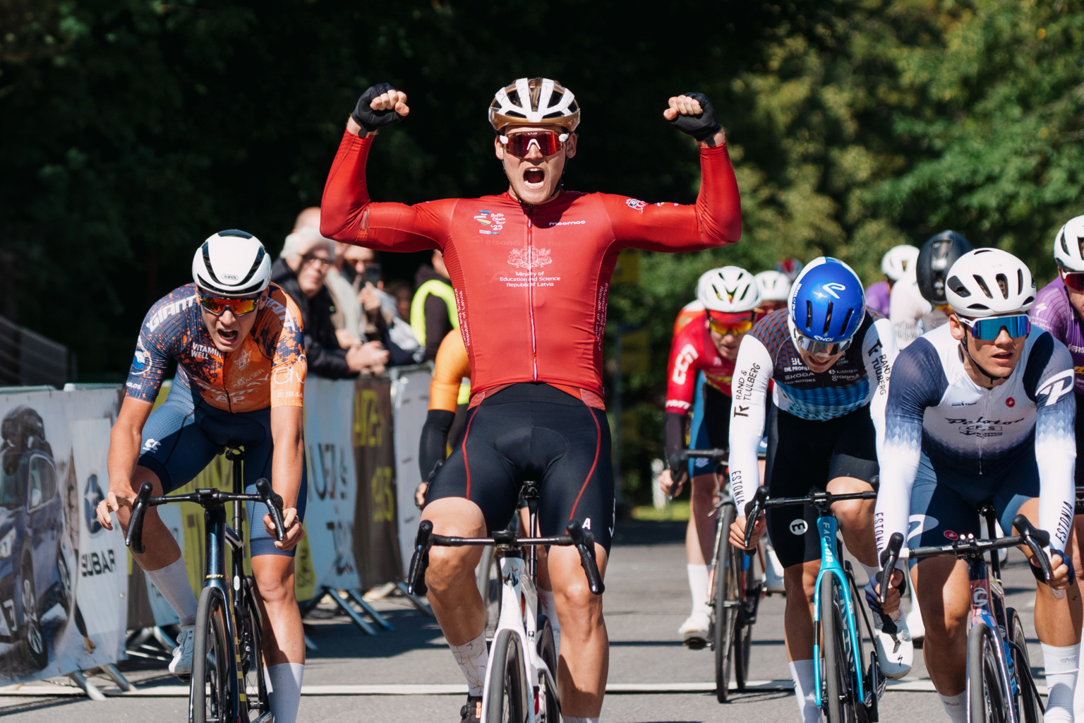 Belohvoščiks pievienojas pazīstamajai Vācijas komandai “Bike Aid”; Harkins atgriežas Francijā