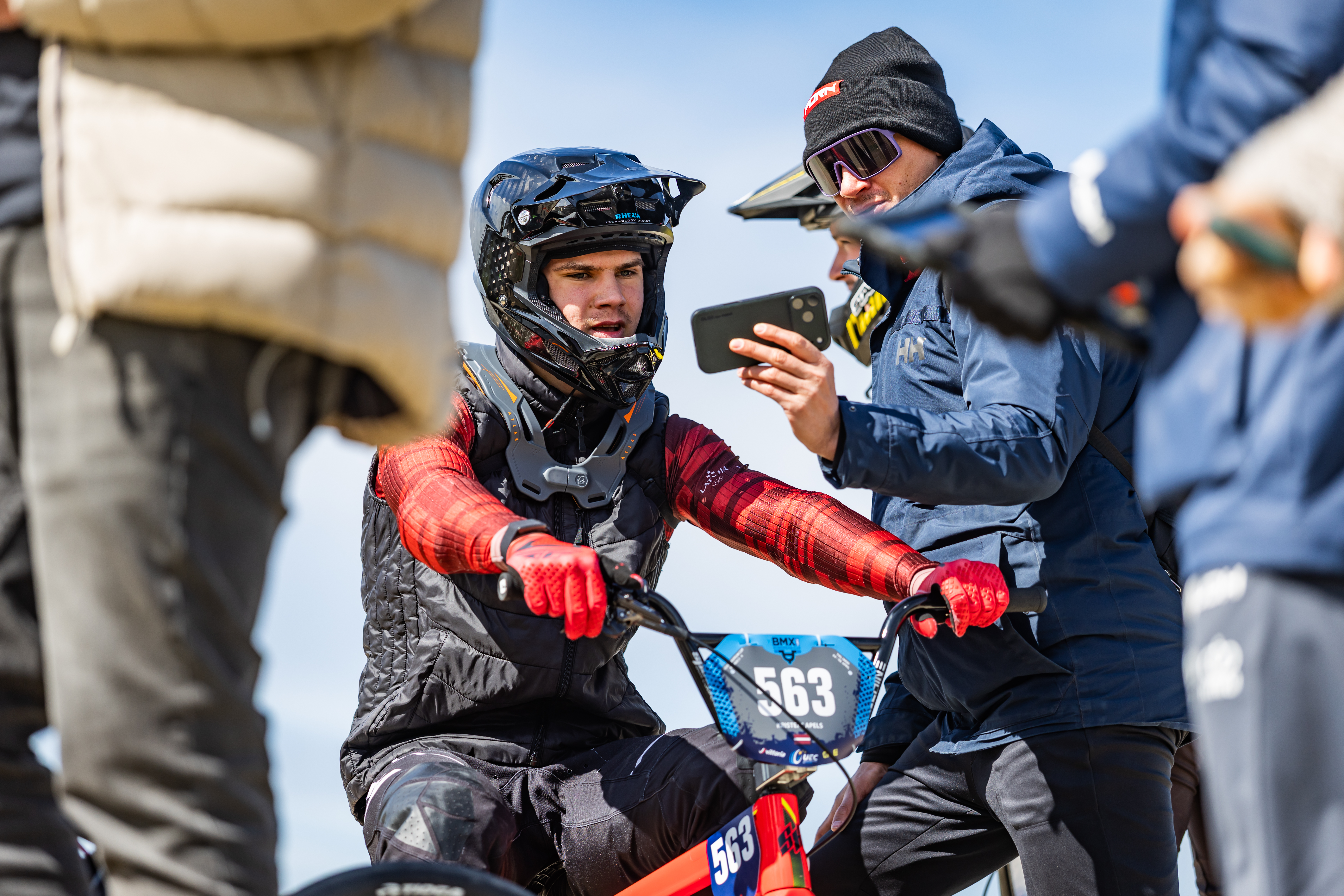 Edžus Treimanis par Kristera Apela lielisko debiju BMX elitē: “Viņš tam ir gatavs un kļūs ātrāks”