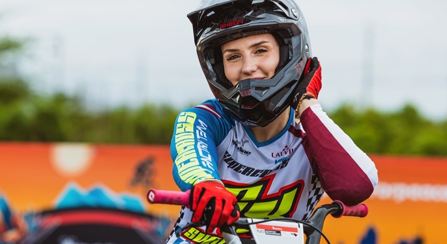 Vekša un Pētersone ar startu Pump Track disciplīnā ievadīs vērienīgo UCI MTB PČ
