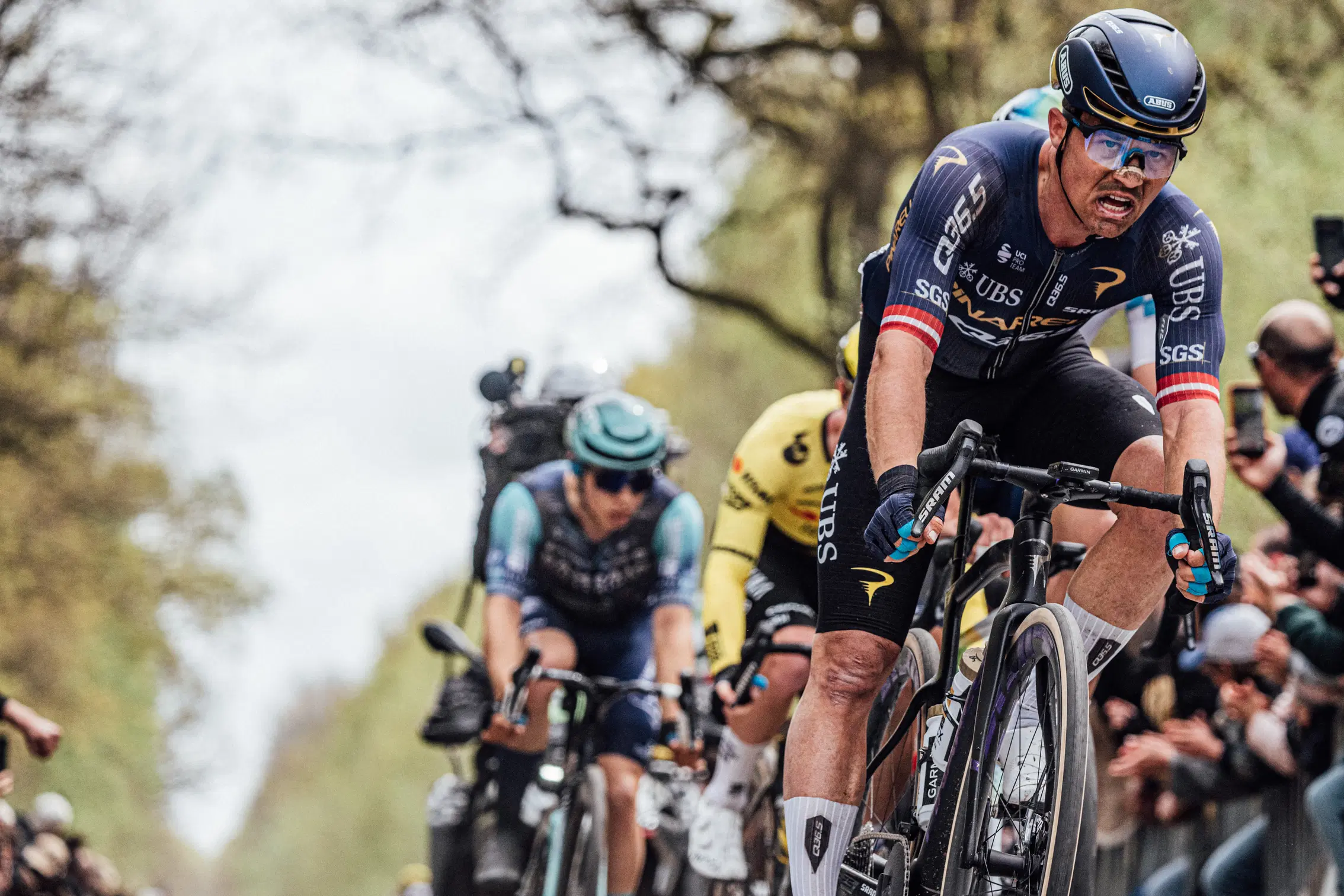 “Amstel Gold Race” ar Neilandu un Liepiņu dalībnieku vidū