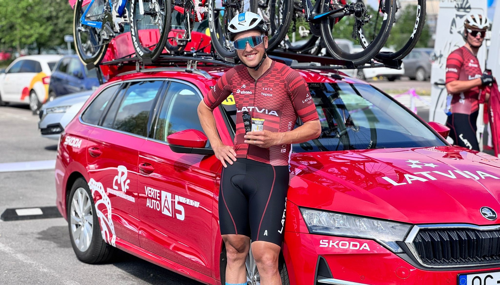 Latvijas riteņbraucēji kuplā skaitā startē “Tour of Estonia” velobraucienā