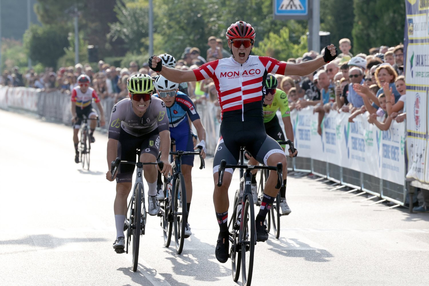 Belohvoščiks uzvar Itālijas kausā; Bogdanovičam un Pluto UCI punkti Ķīnā